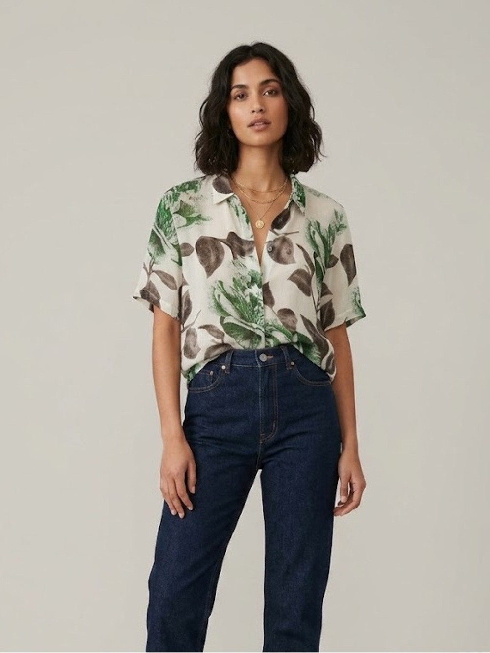 GANNI Gardena Georgette Leaf Print Short Sleeve Button-Down Top | Size Large